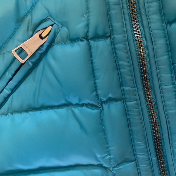 Burberry jacket size 4T - Picture 4 of 7